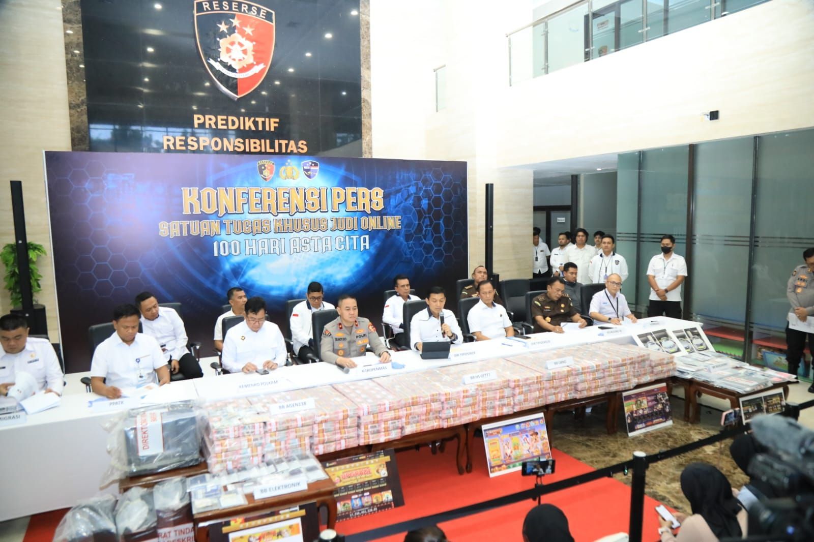 Bareskrim Bongkar 3 Kasus Besar Judol Sindikat Internasional, Aset Rp61 M Berhasil Disita