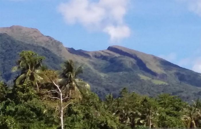 Terjadi 22 Kali Gempa Hari Ini, Masyarakat Diminta Menjauh Radius Empat Kilometer dari Gunung Awu