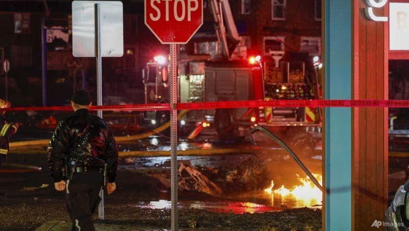 7 Orang Dilaporkan Tewas dalam Kecelakaan Pesawat di Philadelphia