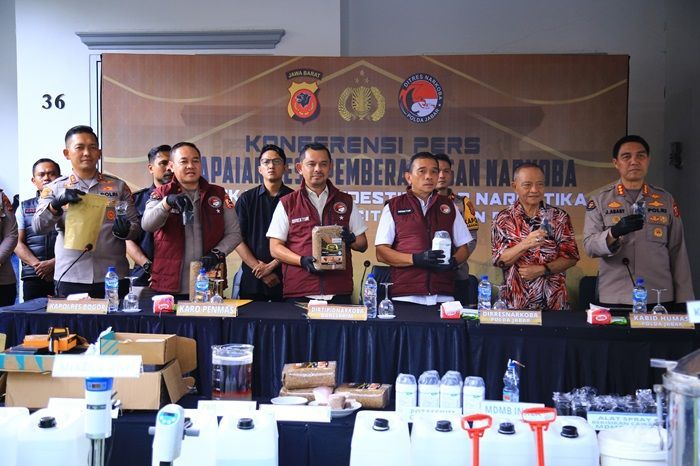 Polri Bongkar Lab Clandestine Narkoba di Sentul Bogor, Diklaim Terbesar di Jawa Barat