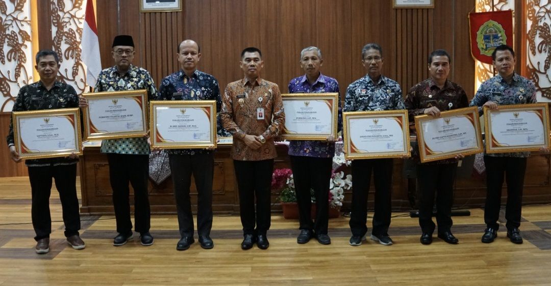 Bupati Gunungkidul Berikan Penghargaan Pemeriksaan BPK kepada OPD dan Kapanewon