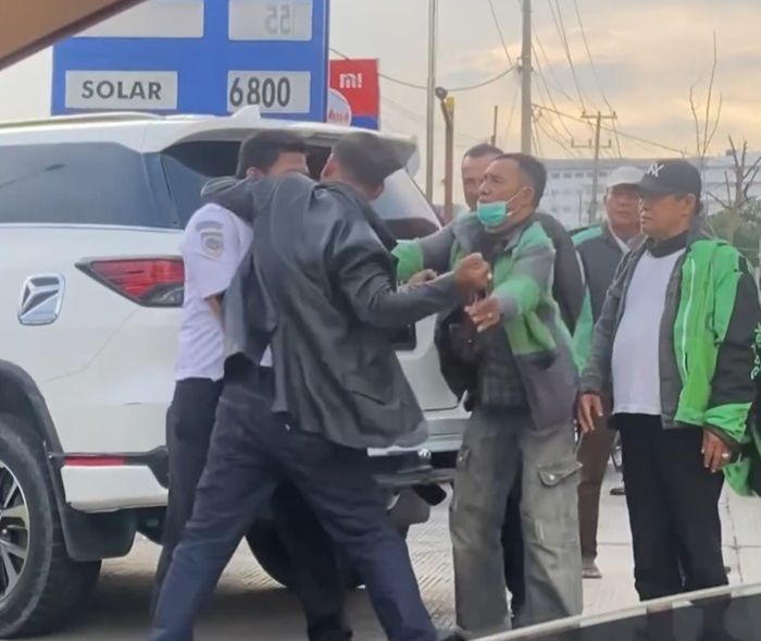 Viral Aksi Pengemudi Pajero Lukai Kenet Damri Pakai Pisau di Lampung, Pelaku Sudah Dimankan Polisi