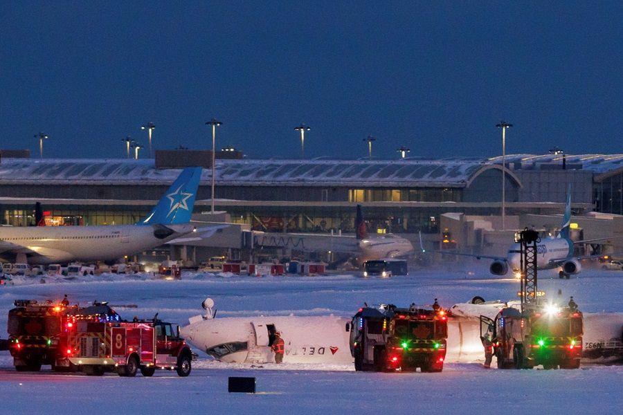 Fakta-fakta Pesawat Delta Airlines Jatuh di Kanada: 3 Orang Luka Parah!