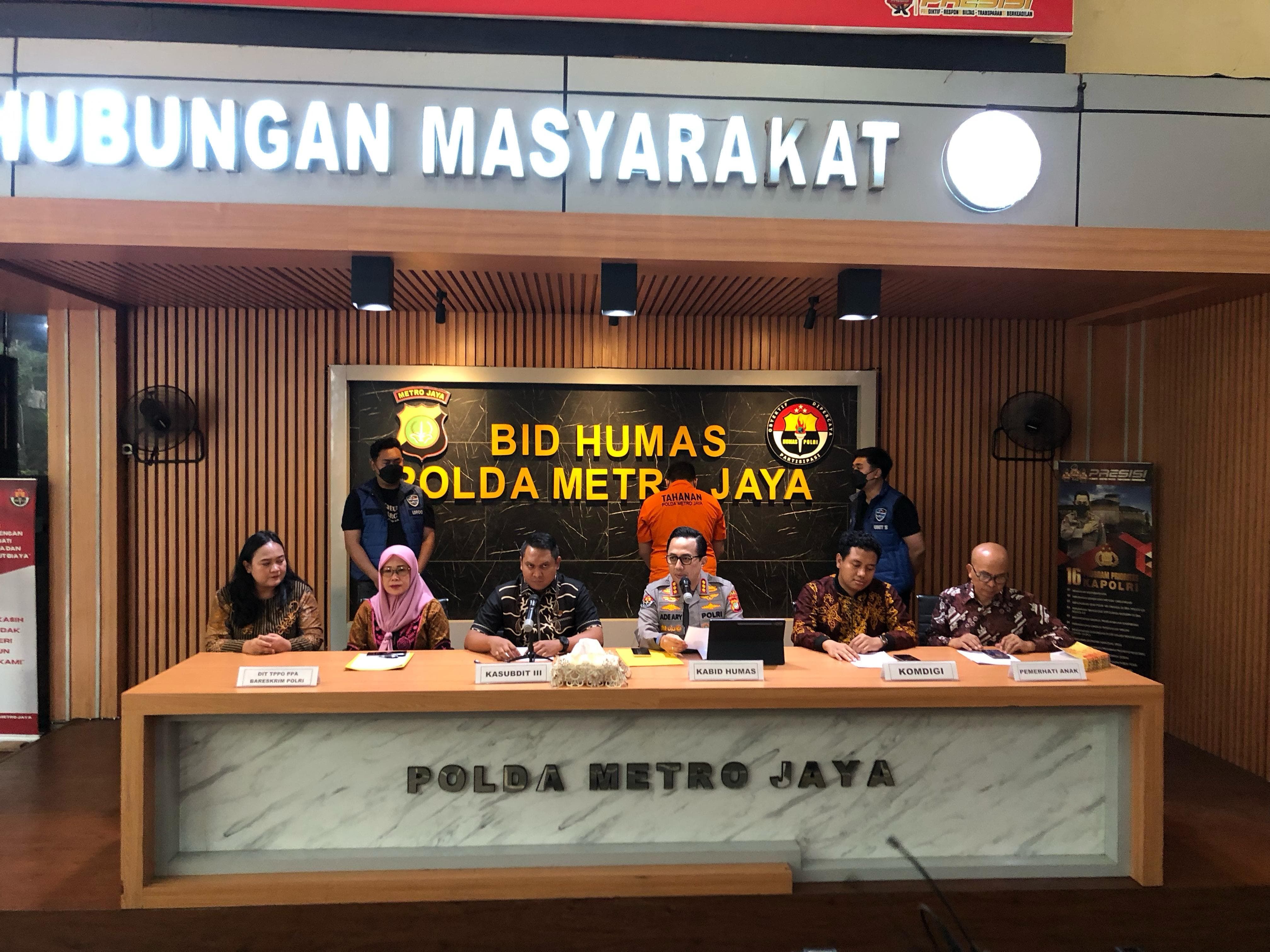 8 Bulan Beraksi, Pria Karawang Raup Rp80 Juta dari Jual 13 Ribu Konten Dewasa