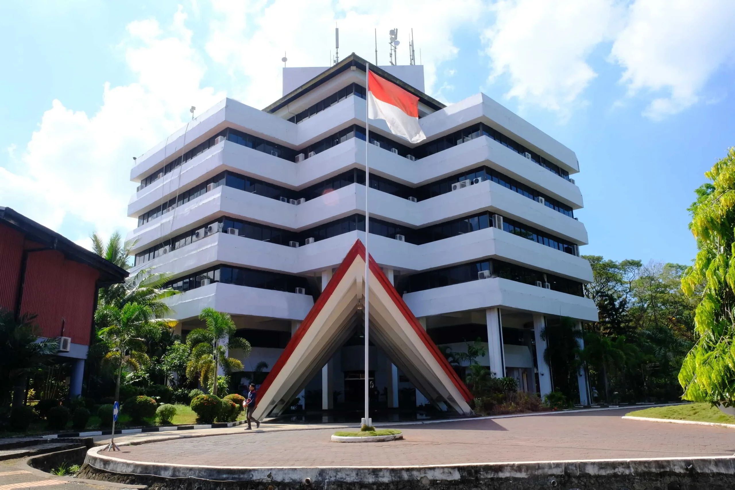 Tukin Gak Dibayar Sejak Tahun 2020-2025, Dosen UNHAS di Makassar Demo!