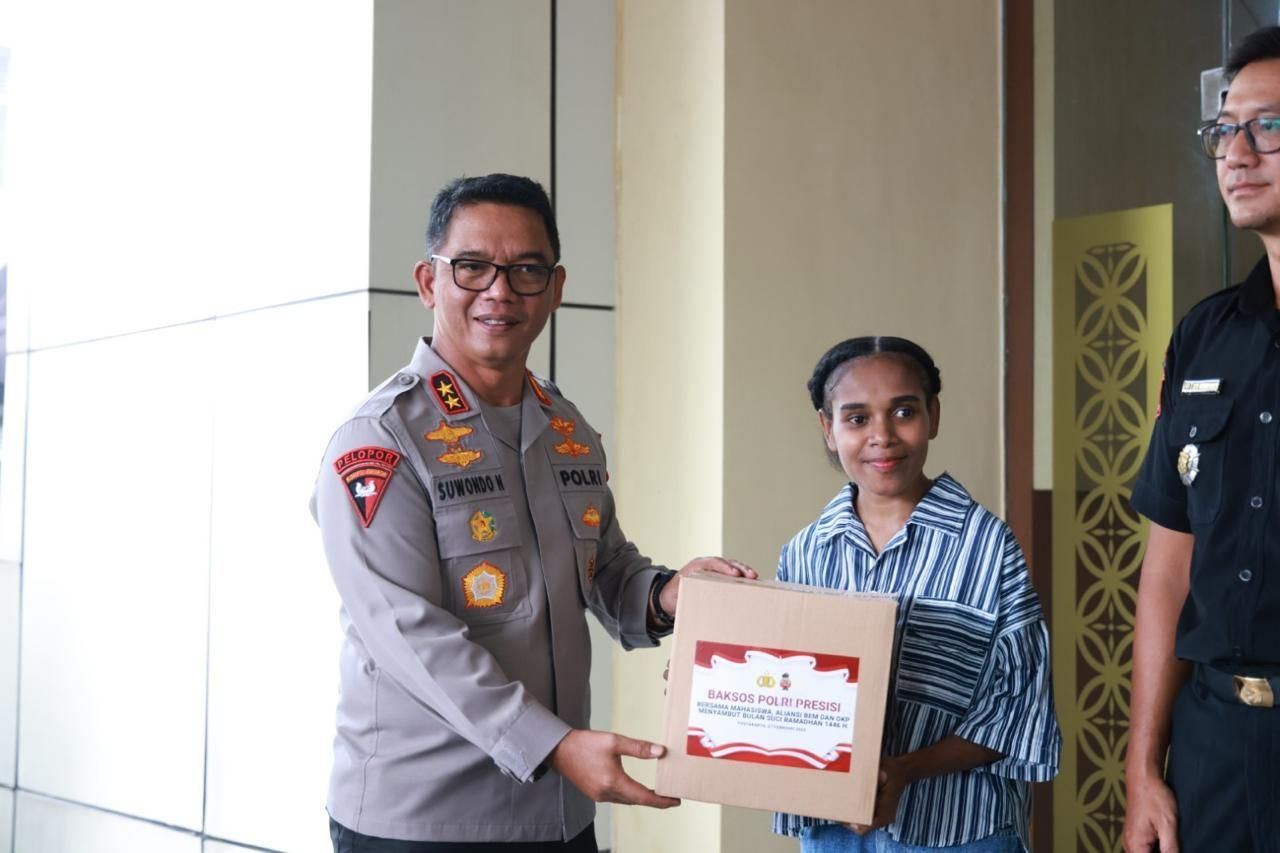 Asyik! Jelang Ramadan 2025, Mahasiswa di Yogya Terima Sembako dari Polda
