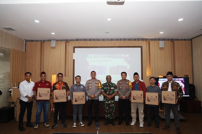 Polres Jember Gandeng Elemen Pemuda Giat Bansos Jelang Ramadhan