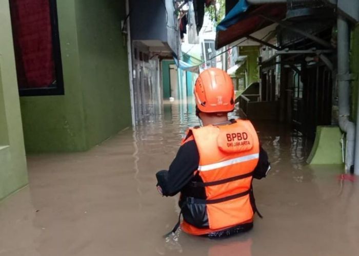 Banjir Jakarta Telan Ribuan Korban, BNBP Pastikan Kecukupan Bantuan