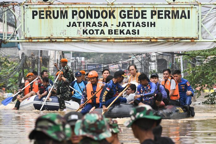 Bukan Karena Tanggul Jebol, Ternyata Ini Penyebabnya Banjir Besar di Bekasi