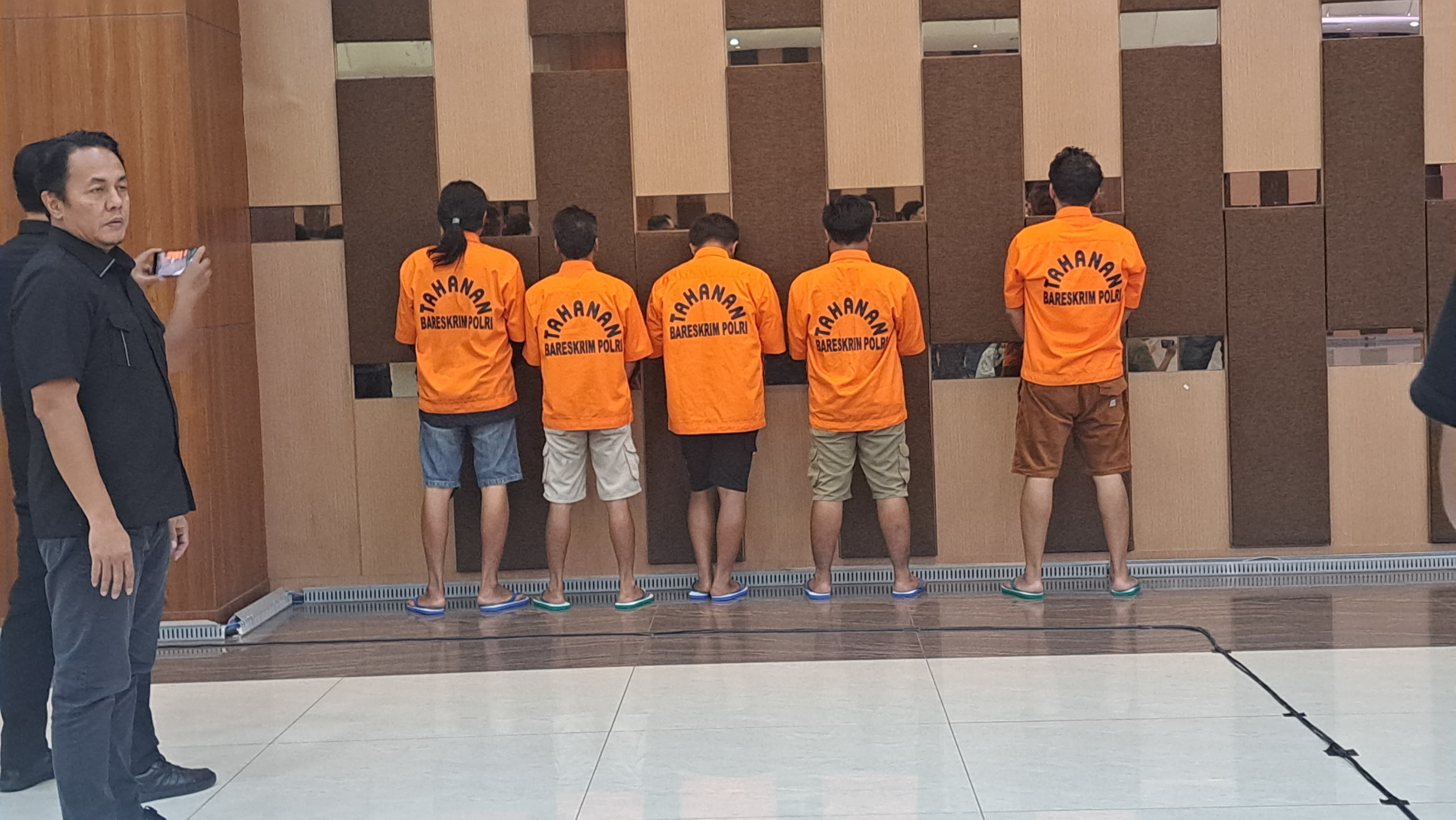 Bareskrim Bongkar Kecurangan SPBU di Tuban dan Karawang, Modusnya Pakai Barcode Pembelian Bensin Subsidi
