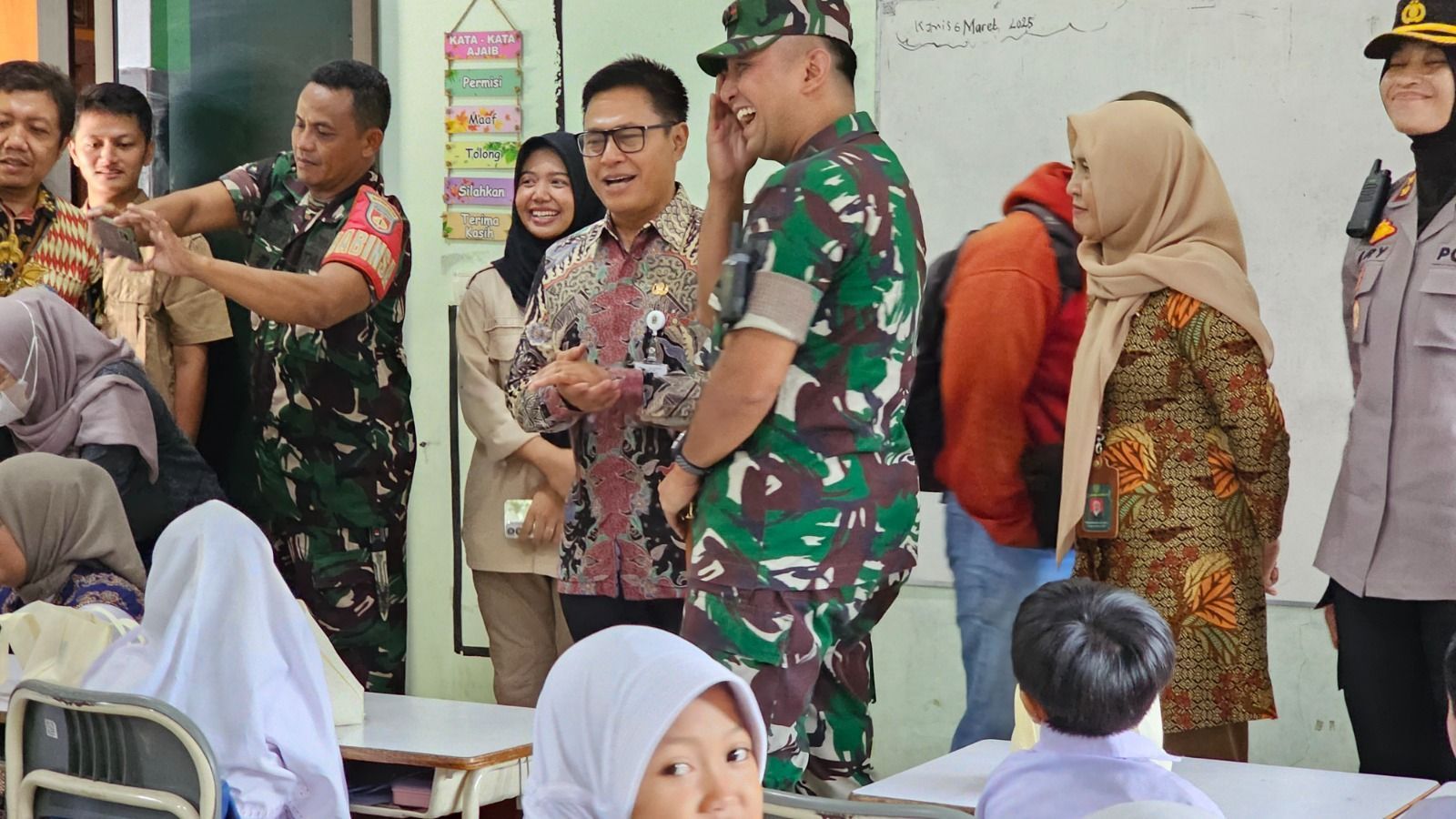 Tinjau MBG Gunungkidul, Wabup Joko: Selama Bulan Ramadan Terus Berjalan, Ada Menu Baru