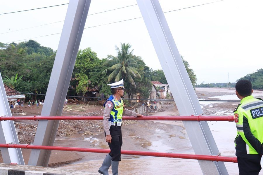 Jembatan Cidadap Sukabumi Amblas karena Hujan Deras, Begini Kondisi Terkininya