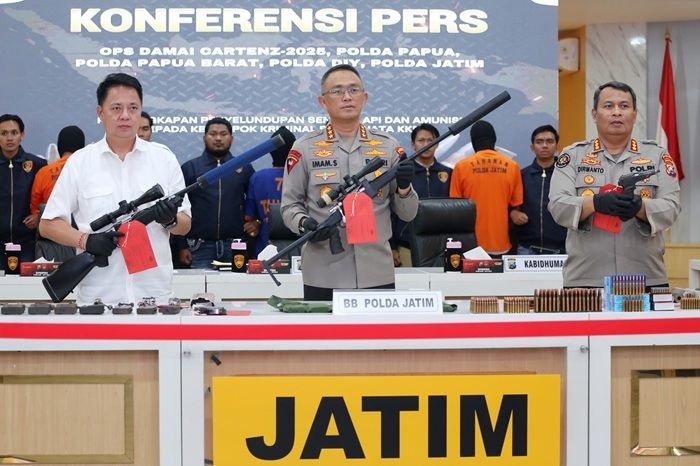 Operasi Gabungan 4 Polda Gagalkan Penyuplai Senpi dan Ribuan Amunisi ke KKB