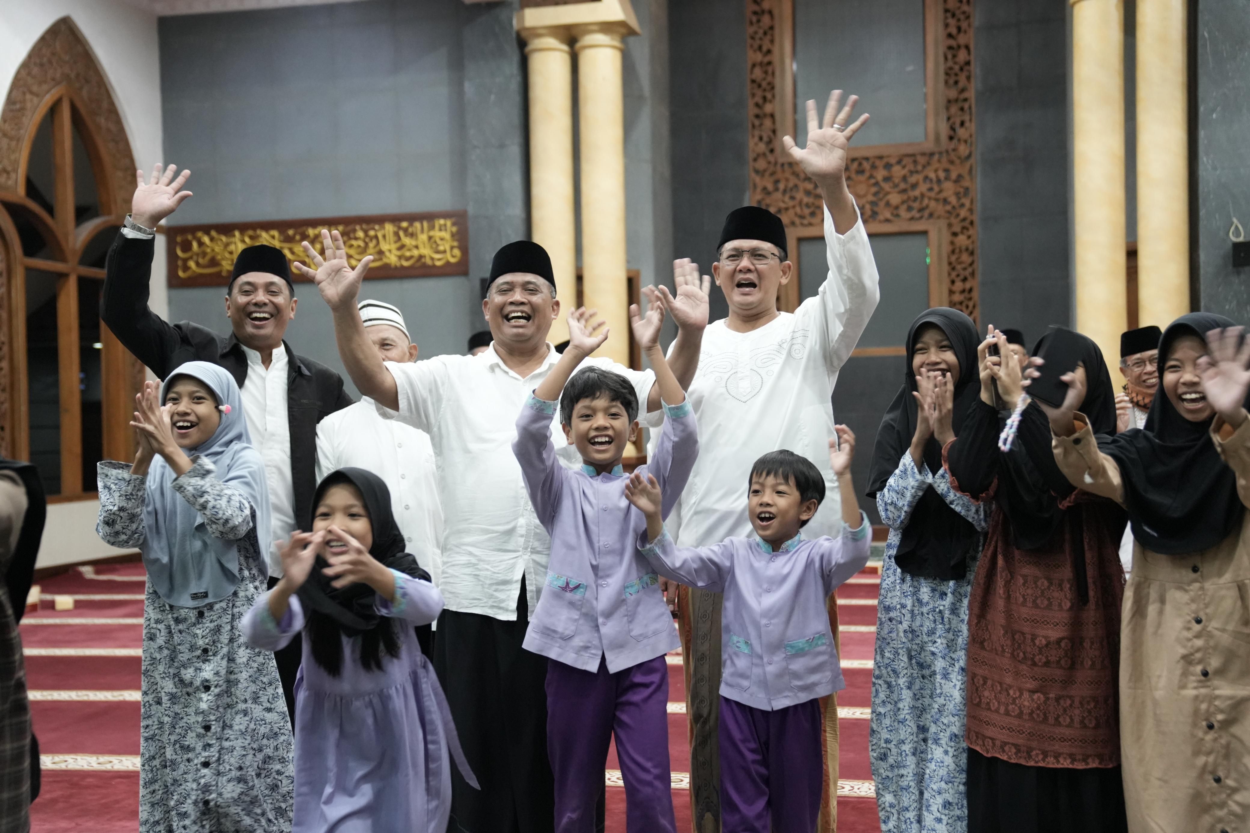 Gelar Safari Tarawih di Masjid LDII, Bupati Sleman Ajak Warga Hindari Perpecahan