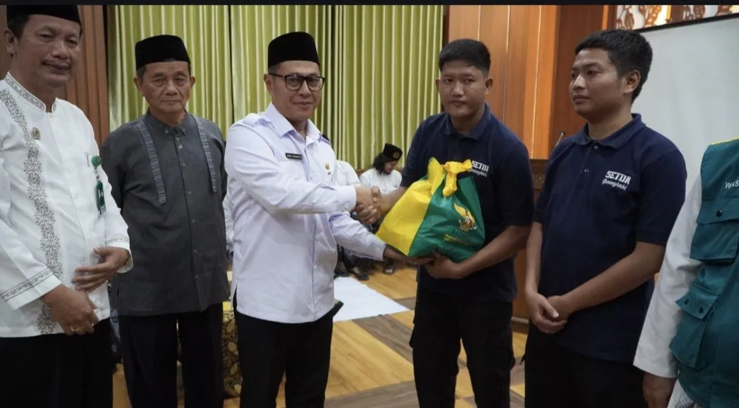 Kemenag, BAZNAS, dan Pemkab Gunungkidul Sumbang 1.700 Bingkisan di Festival Ramadhan 2025