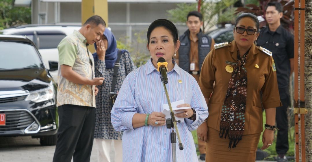 Titiek Soeharto Berikan Bantuan Alat Pertanian Ke Gunungkidul, Apa Saja?