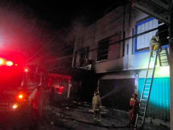 Ruko Aneka Seblak di Jember Terbakar, Pemadaman Molor 2,5 Jam Gara-Gara Truk Damkar Mogok