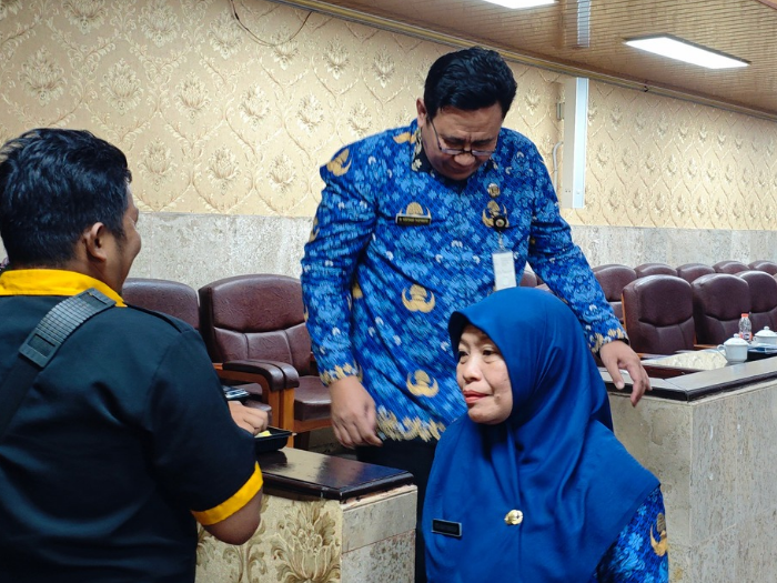 Plh. Kadinkes ke Malaysia Tanpa Izin, 2.000 Nakes di Jember Tak Gajian April 2025