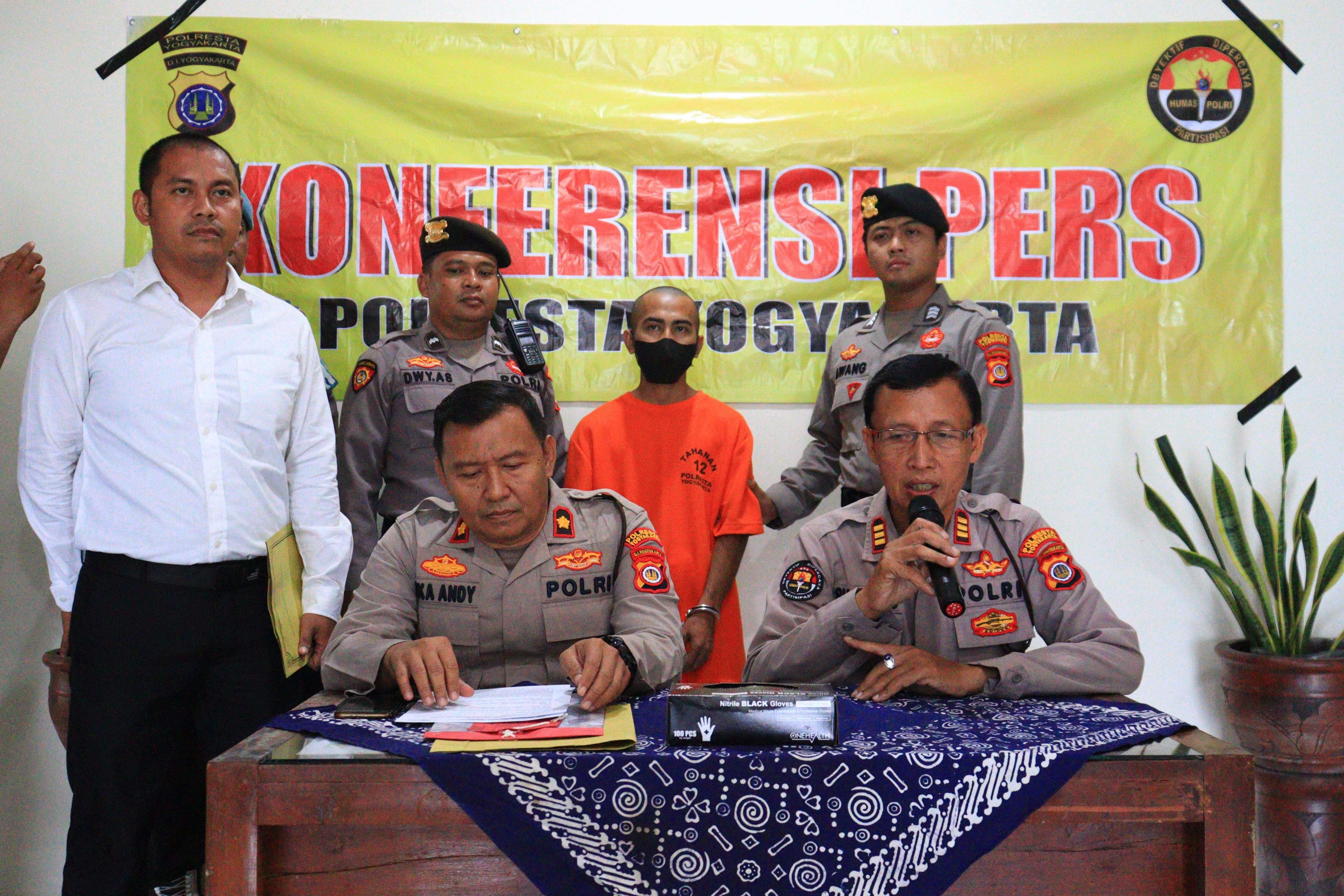 Gara-gara Judi Slot, Pria Asal Cilacap Gelapkan Uang Toko Roti Yogya!