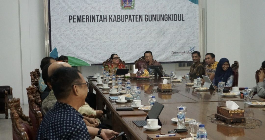 Bupati Endah Gandeng Guru Besar Gunungkidul Diskusikan Pengembangan Potensi Wilayah 