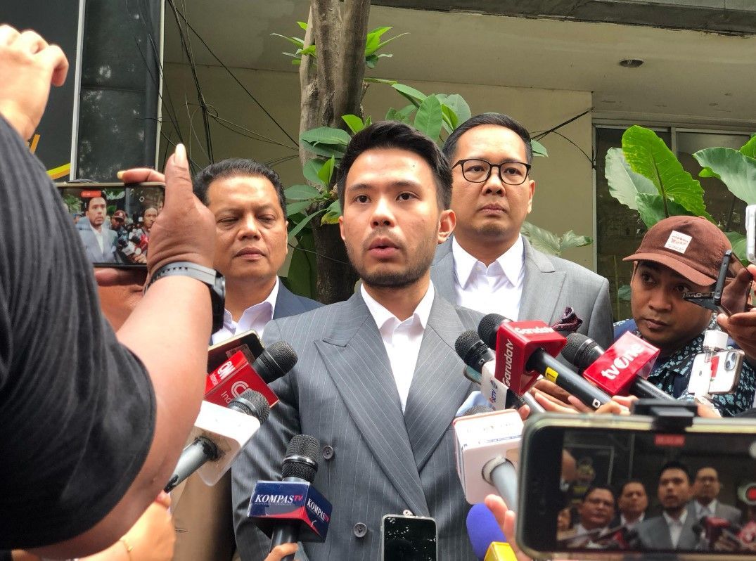 Tim Kuasa Hukum Jokowi Datangi Bareskrim Polri, Serahkan Dokumen terkait Kasus Ijazah Palsu