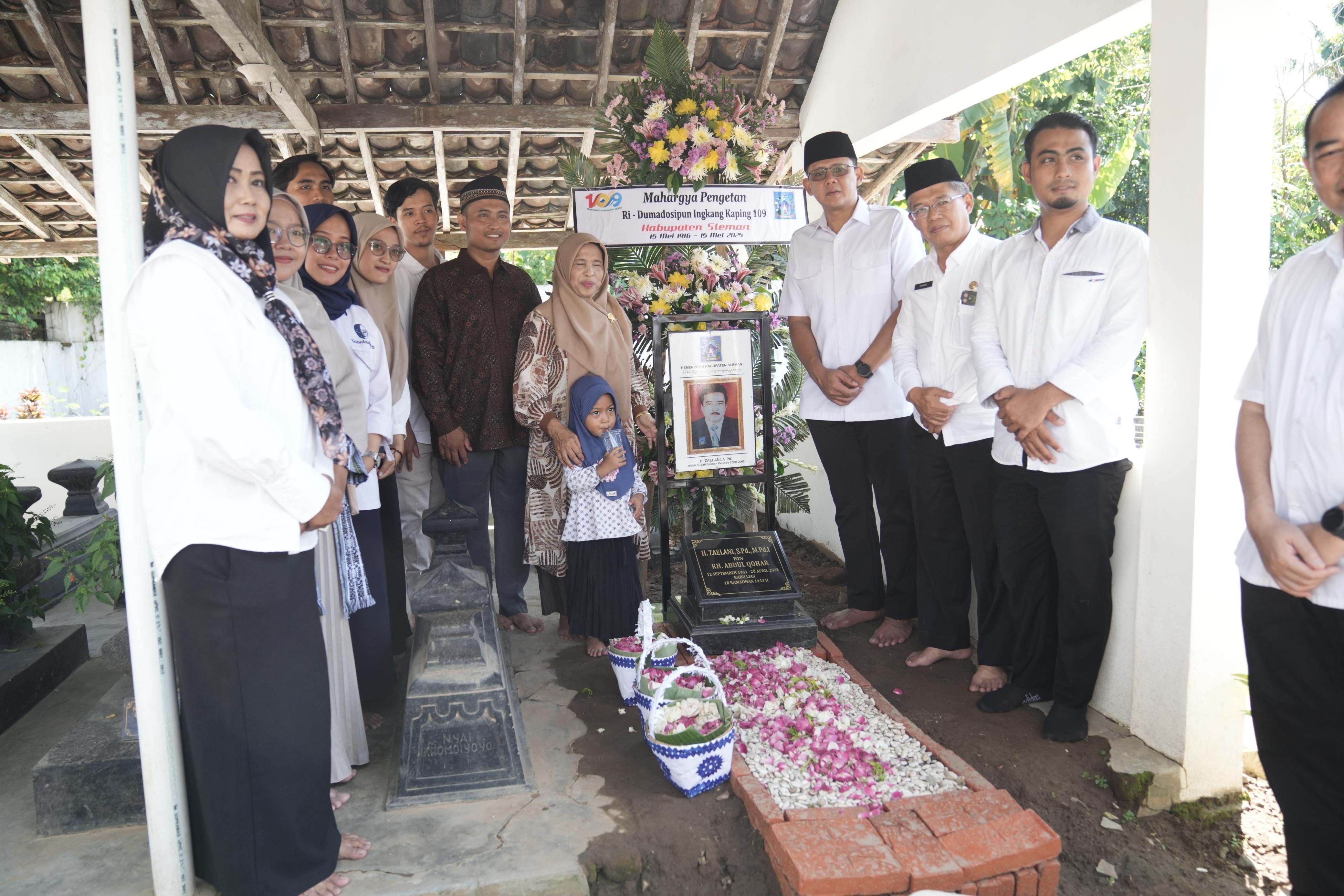 Kenang Jasa Pendahulu, Pemkab Sleman Ziarahi Makam Mantan Bupati di Hari Jadi Sleman ke-109