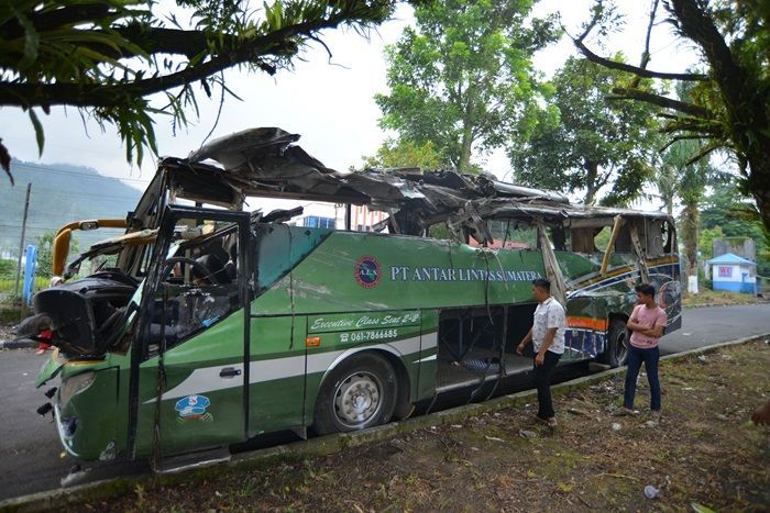 Korlantas Sebut Kecelakaan Maut Bus di Padang Panjang Akibat Rem Blong