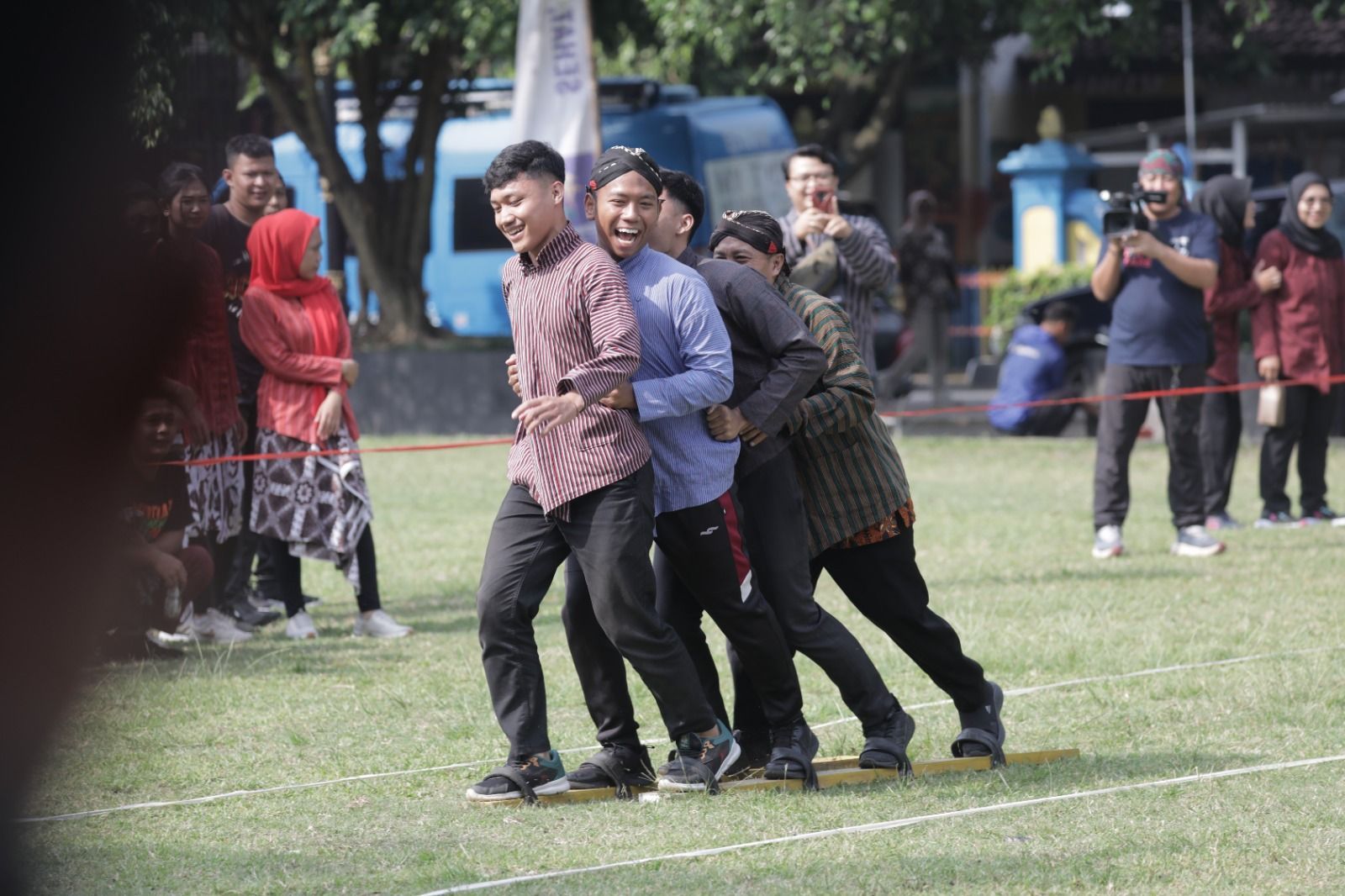 Keseruan Pegawai Pemkab Sleman Ikuti Olahraga Tradisional Dalam Perayaan Hari Jadi ke-109 
