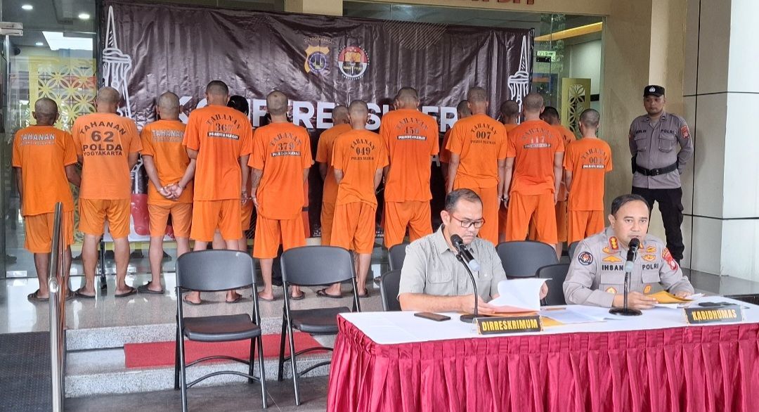 Polda DIY Ungkap Hasil Operasi Pekat Tahun 2025, Paling Banyak Kasus Premanisme dan Pelaku Ada yang dibawah Umur