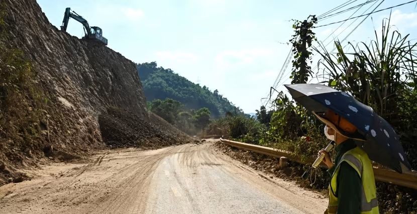Detik-detik 4 Orang Tewas Akibat Bencana Longsor dan Banjir Bandang Vietnam