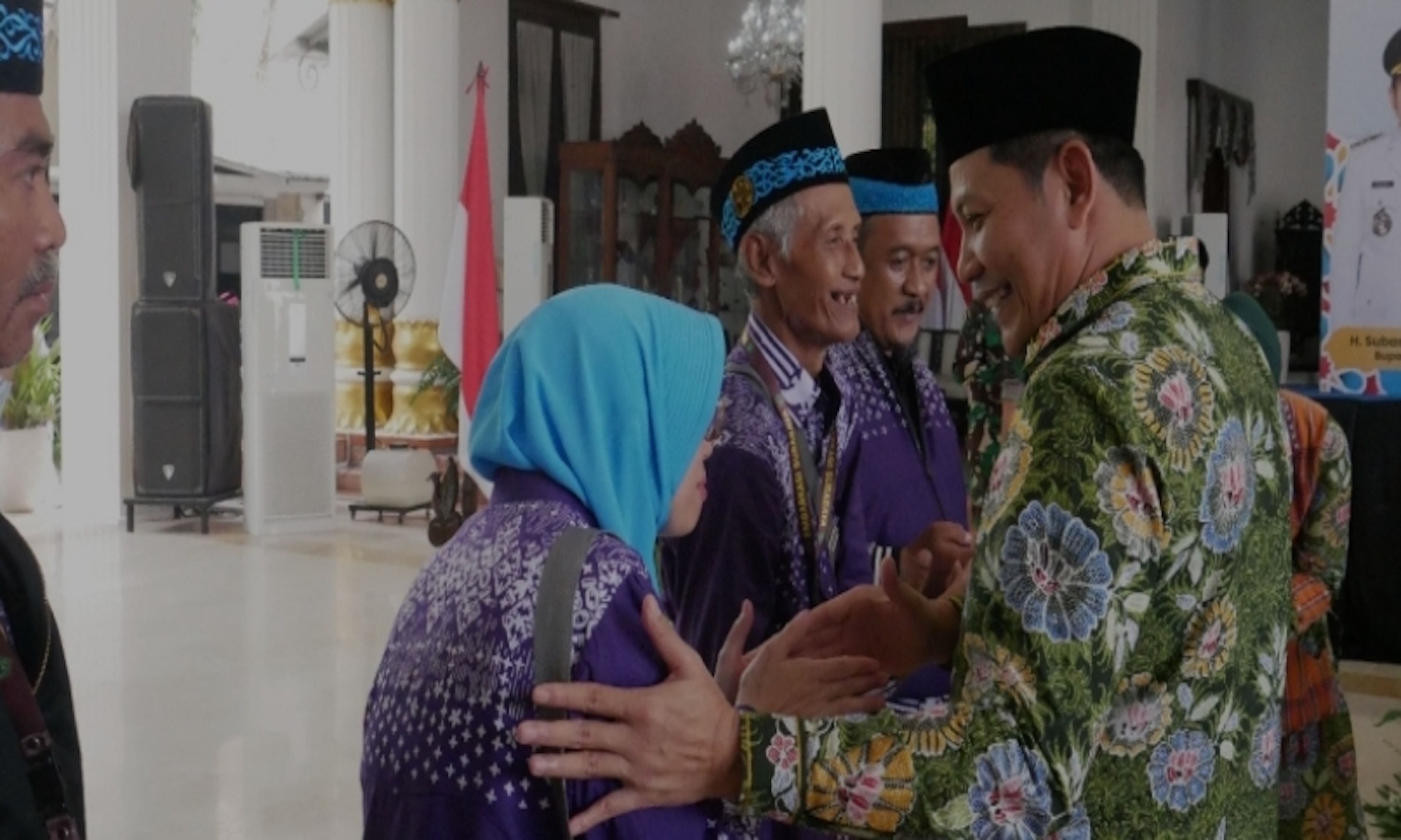 Penuh Isak Haru, Jamaah Haji Sidoarjo Kloter 57 & 58 Dilepas Menuju Tanah Suci