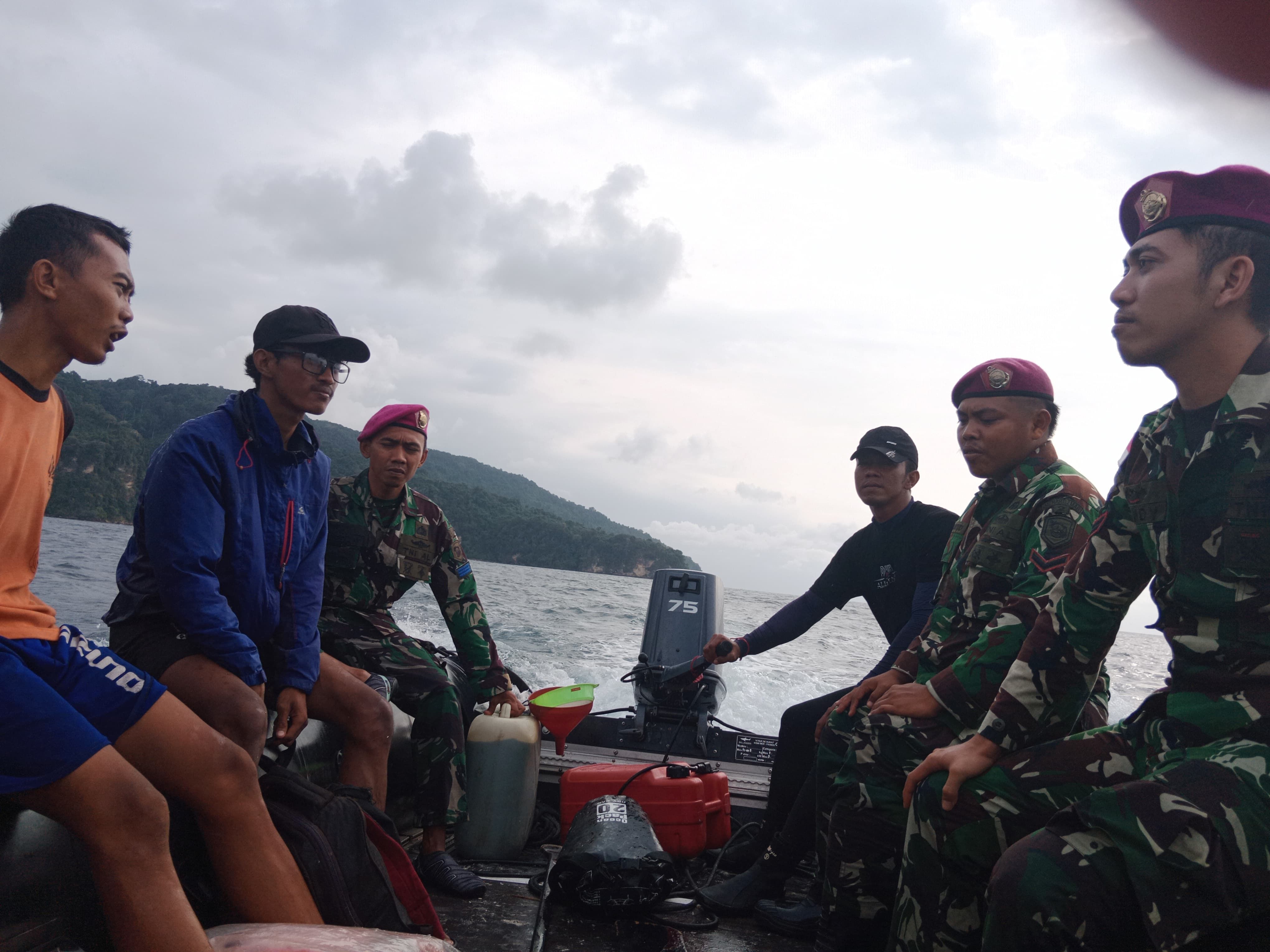 Dua Pemuda Terdampar di Pulau Tak Berpenghuni, Diduga Korban Penipuan Kerja