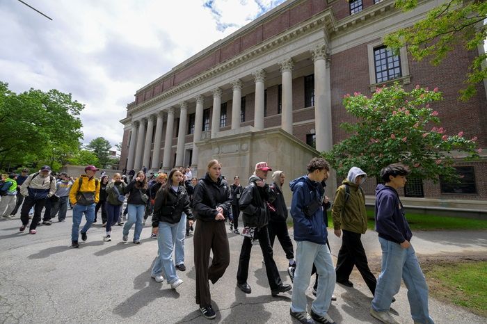 Donald Trump Larang Mahasiswa Asing di Harvard, Kampus di Hong Kong Siap Tampung