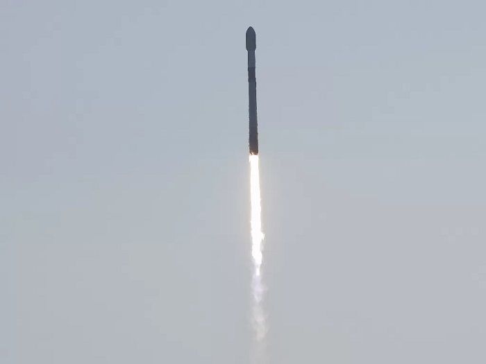 Jaringan Internet di Gaza Terputus, Warganet Minta Elon Musk Beri Akses Starlink, Emang Bisa?