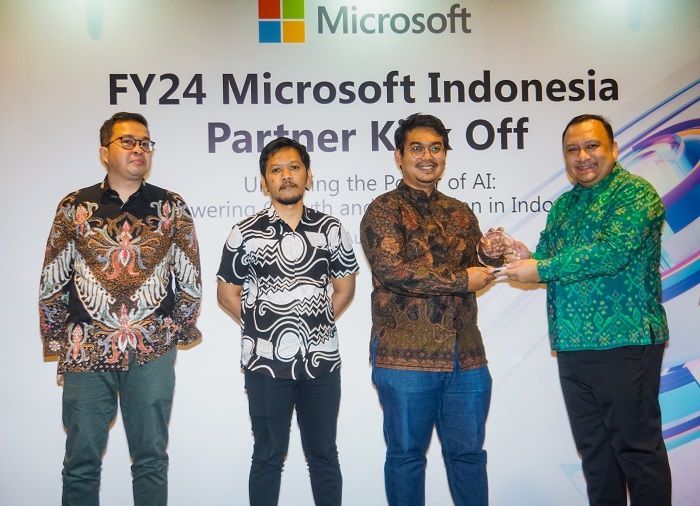 Feedloop AI Raih Penghargaan Generative AI Champion Partner di Microsoft Indonesia Partner Award 2023