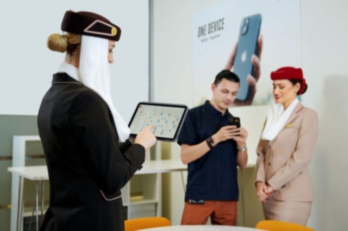 Demi Fasilitasi Awak Kabin Pakai iPhone dan iPad, Emirates Bakar Duit Sampai Rp138 Miliar!
