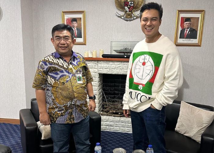 Baim Wong Datang Langsung ke Bea Cukai Buktikan Keabsahan Penjualan iPad Rp1 Juta