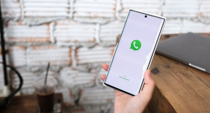 Tips Mudah Cara Log Out Akun WhatsApp di HP yang Hilang