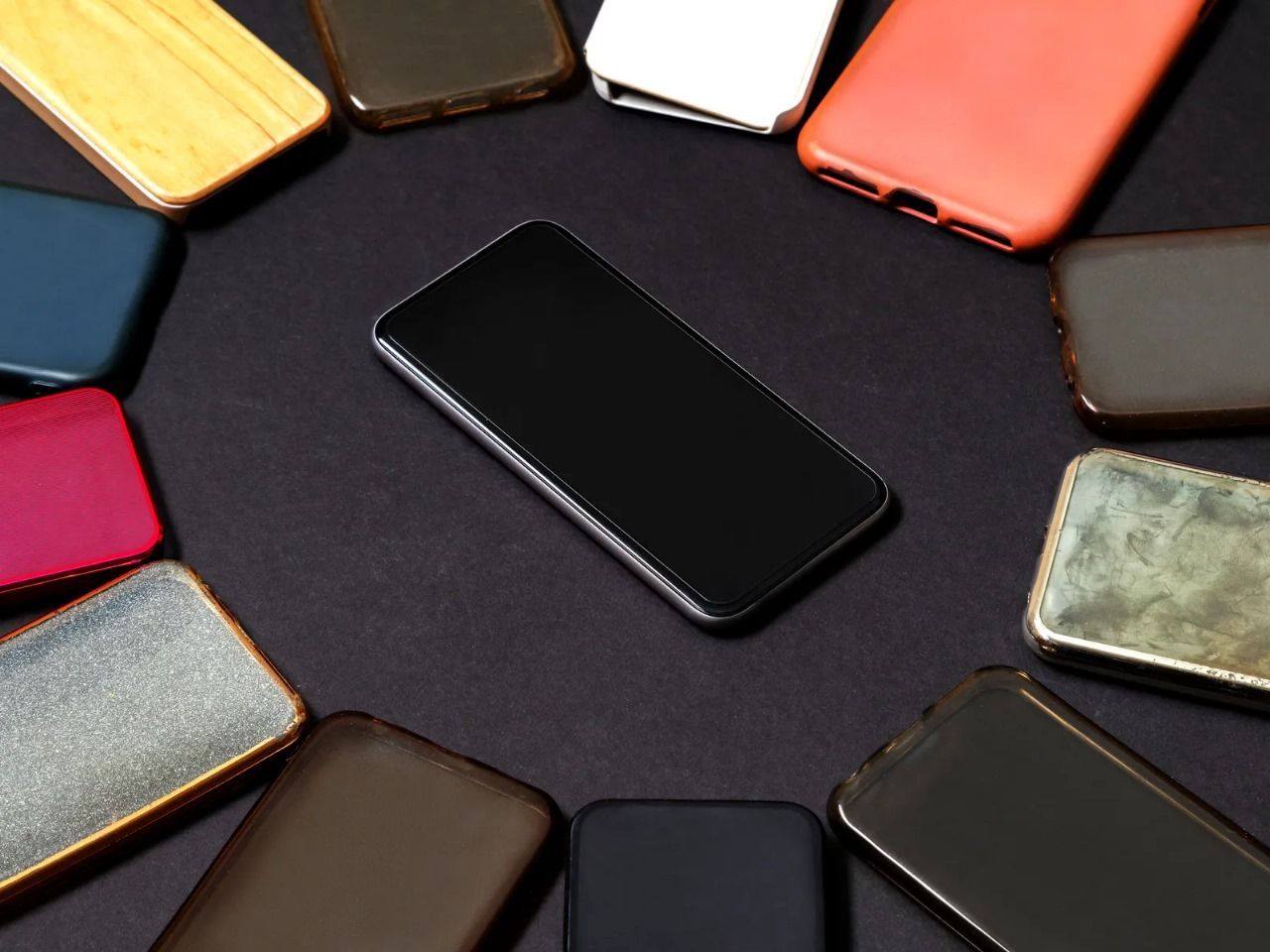 Material Terbaik Untuk HP: Plastik, Kaca,  Metal atau Vegan Leather?