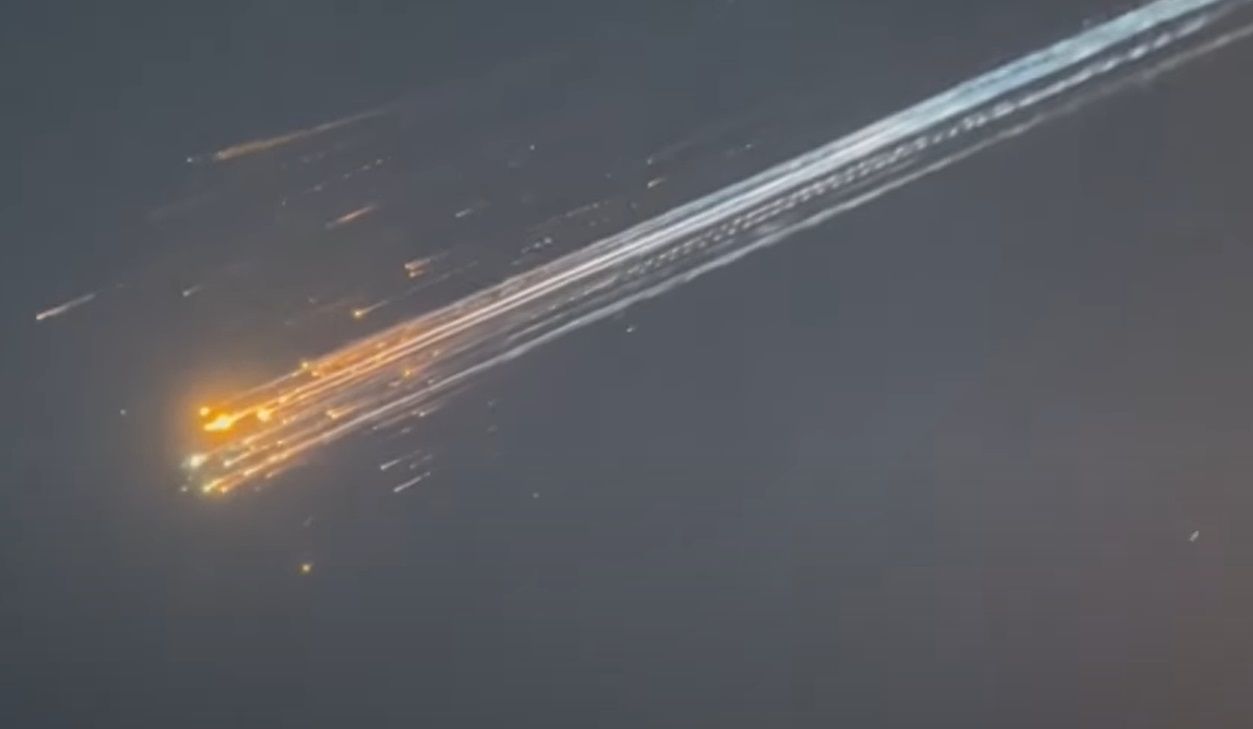 Roket Starship SpaceX Meledak Lagi di Luar Angkasa, Puingnya Jatuh ke Bumi Bak Meteor