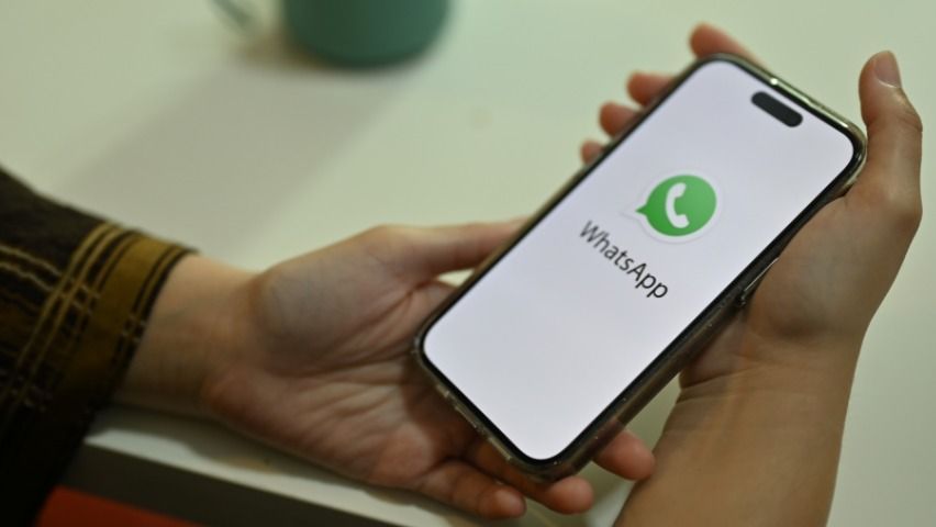WhatsApp Kini Bisa Jadi Aplikasi Default di iPhone! Begini Cara Mengaktifkannya