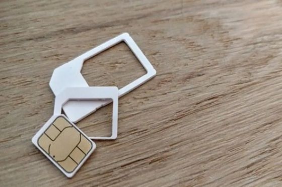 Kira-Kira Mana Provider eSIM Terbaik di 2025? Temukan Jawabannya di Sini!