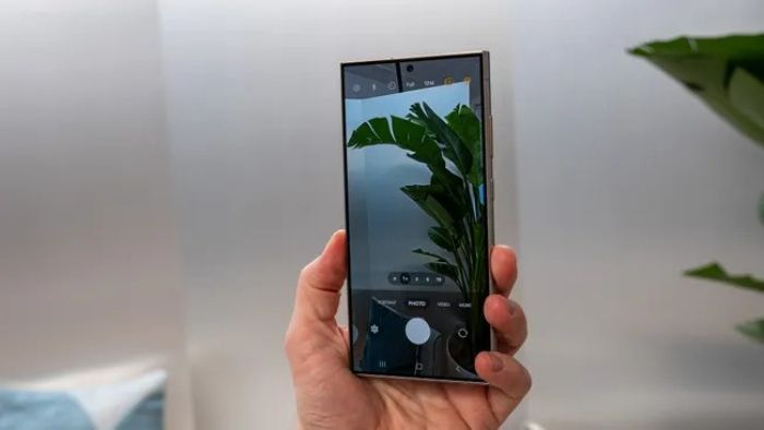 Samsung Galaxy S26 Ultra akan dilengkapi kamera periskop 200MP?