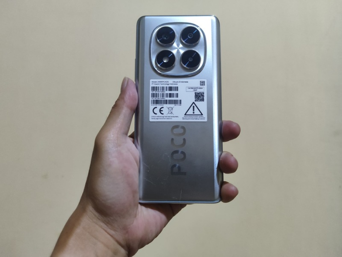 Review Poco X7 5G: Layar Lengkung dan Performa Kencang, Tapi Ada yang Mengganjal
