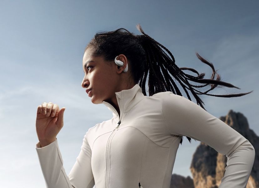 Earphone untuk Penggemar Olahraga: HUAWEI FreeArc Hadirkan Desain Earhook Inovatif