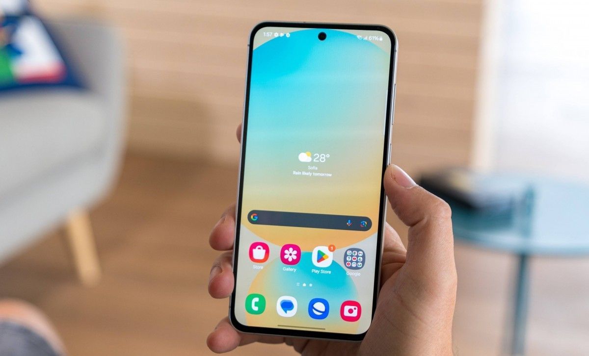 Samsung Galaxy S25 FE Bakal Bikin Selfie Lebih Oke, Tapi...