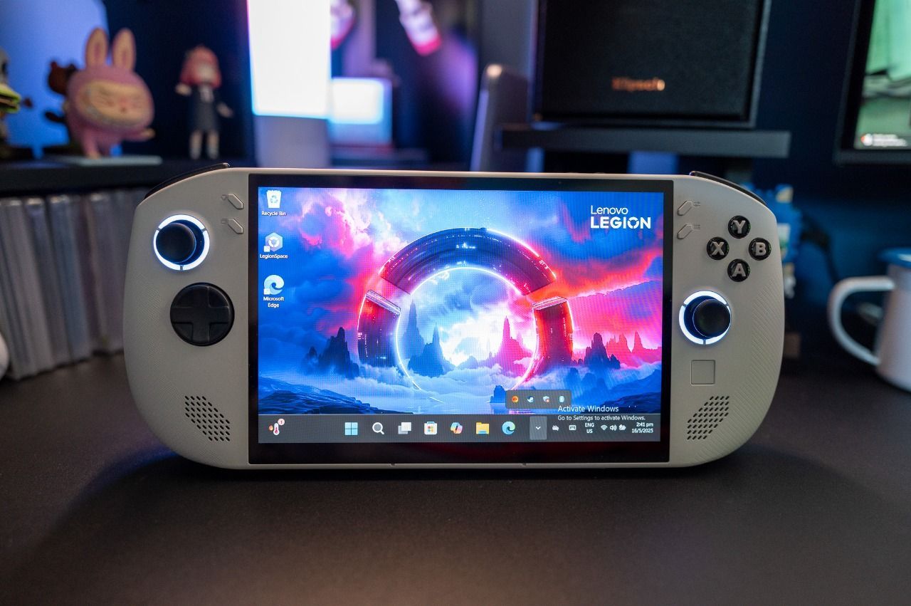 Handheld Gaming Murah dari Lenovo,  Legion Go S Banyak yang Dipangkas?