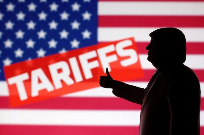 Trump Ancam Tarif 25%, Apple dan Samsung Dipaksa Produksi Smartphone di AS!