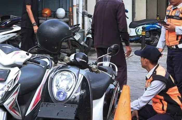 Awas! Jangan Parkir Liar di Senopati Jakarta Lagi karena Ada...