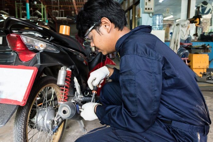 4 Tanda Harus Ganti Motor Tua Kamu dengan yang Baru, Jangan Ditunda!